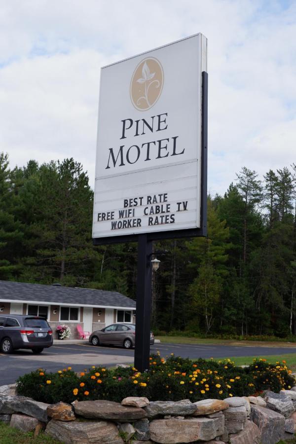 Pine Motel Deep River Exterior foto